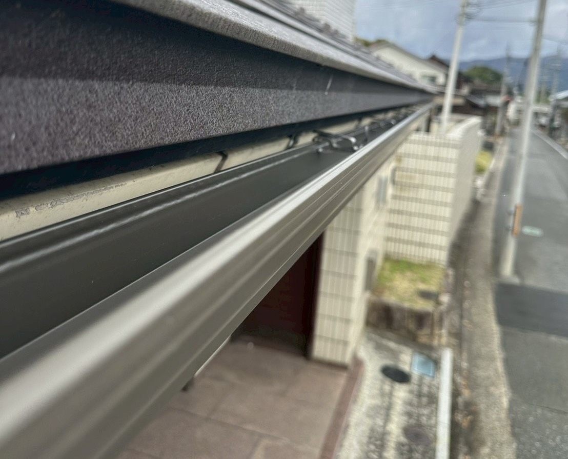 堺市で安心の雨樋工事を！信頼の保守・メンテナンスがここに