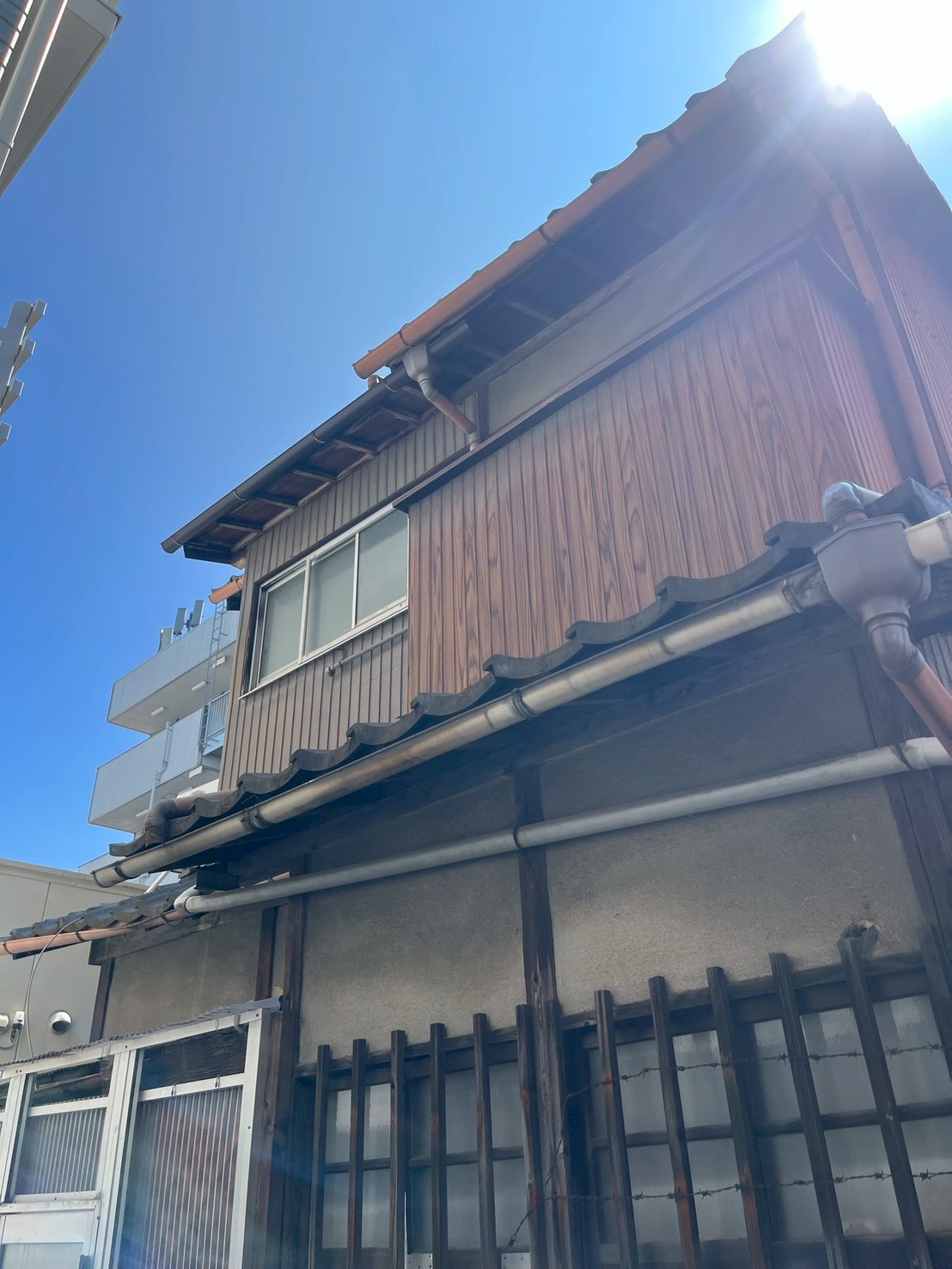 堺市で雨樋工事は思い立ったその日から始めるオンライン見積もり【雨樋工事：堺市】