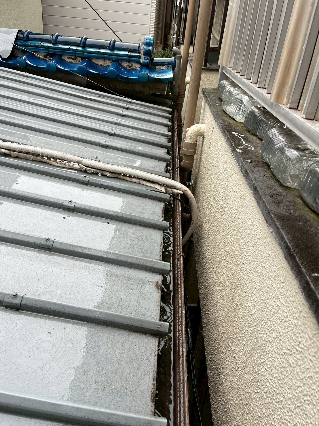 大阪市の雨樋修理・雨樋交換なら櫻井ホーム｜詰まり・破損・外れを最短即日対応